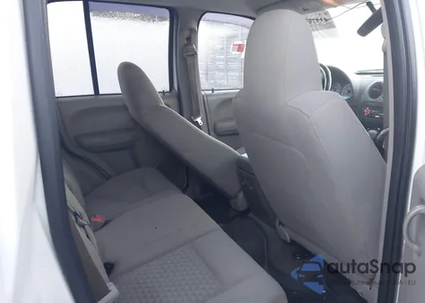 2006 Jeep Liberty Sport z USA, uszkodzony, nr VIN 1J4GL48K36W264705